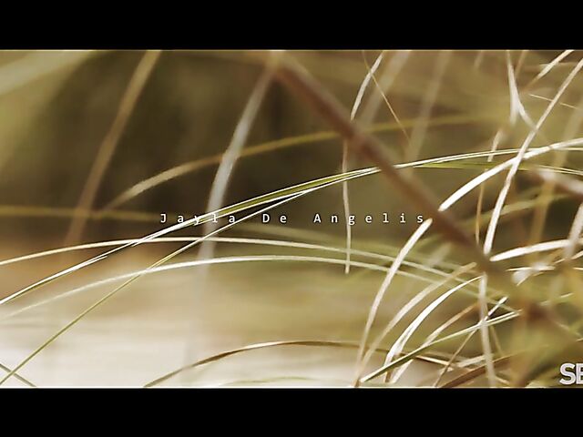 Erotic sex on the patio with sensual Jayla De Angelis