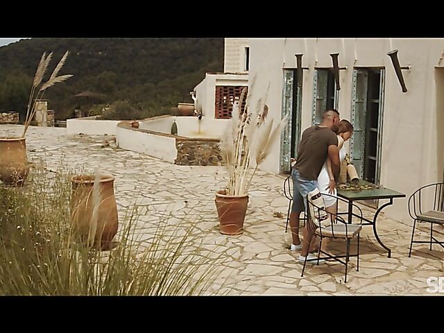 Erotic sex on the patio with sensual Jayla De Angelis