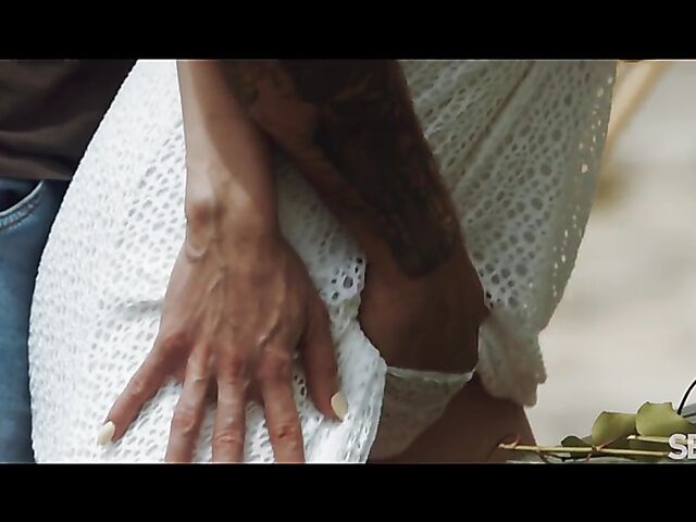 Erotic sex on the patio with sensual Jayla De Angelis