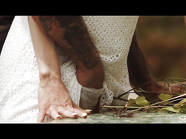 Erotic sex on the patio with sensual Jayla De Angelis