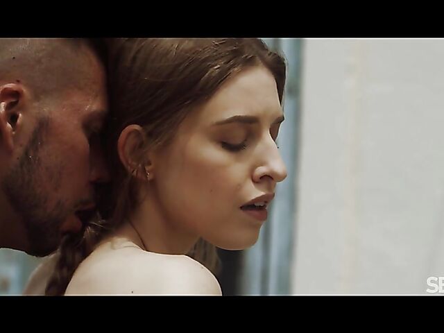 Erotic sex on the patio with sensual Jayla De Angelis