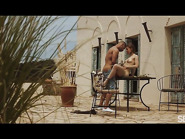 Erotic sex on the patio with sensual Jayla De Angelis