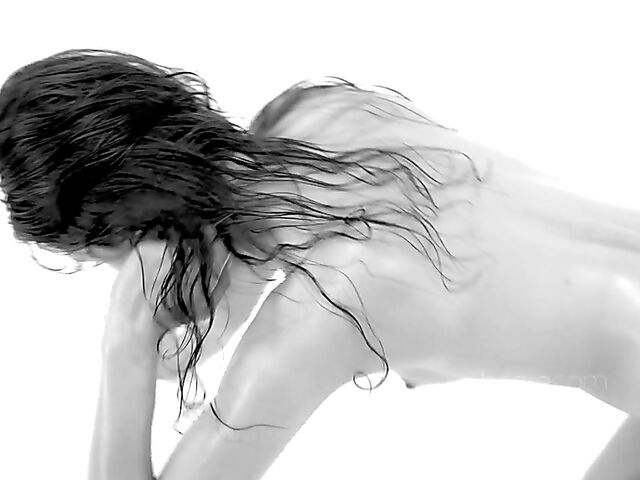Black and white oiled solo with nude erotic model Sashenka