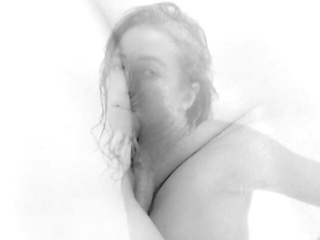 Black and white oiled solo with nude erotic model Sashenka