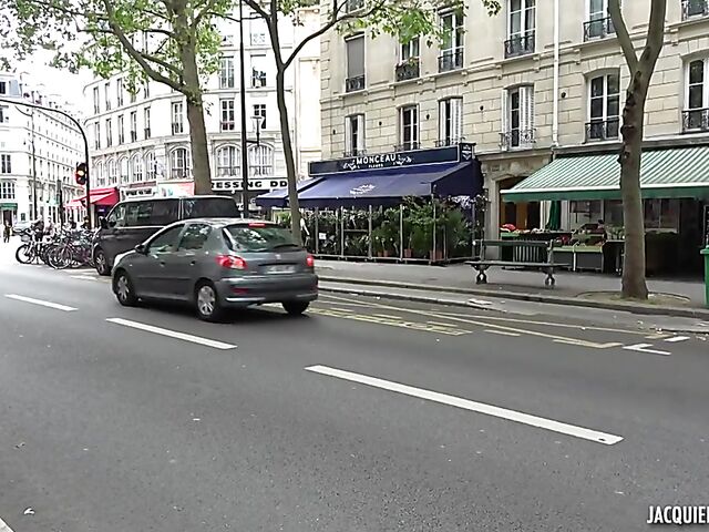 Rhia, 32 - French MILF redhead DP in black stockings