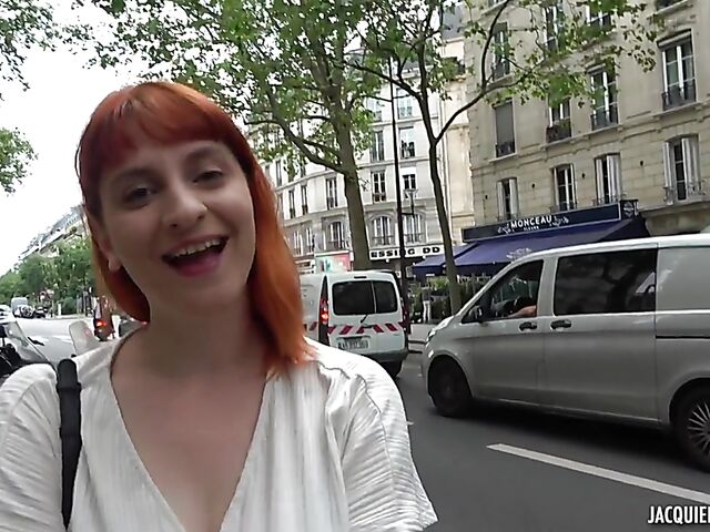 Rhia, 32 - French MILF redhead DP in black stockings