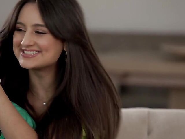 No boundaries babysitter threesome with Eliza Ibarra and Kuleana