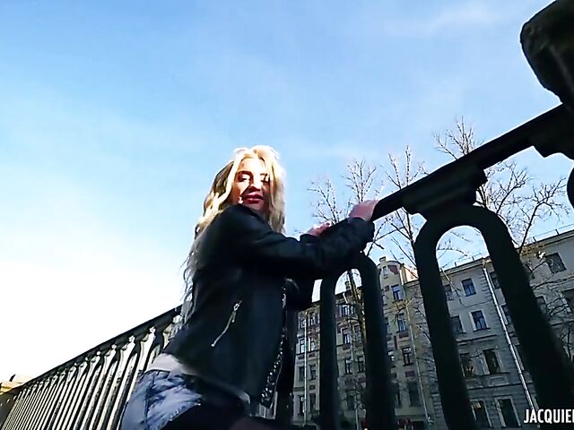 Angela, 26 - Russian blonde anal with a french guy