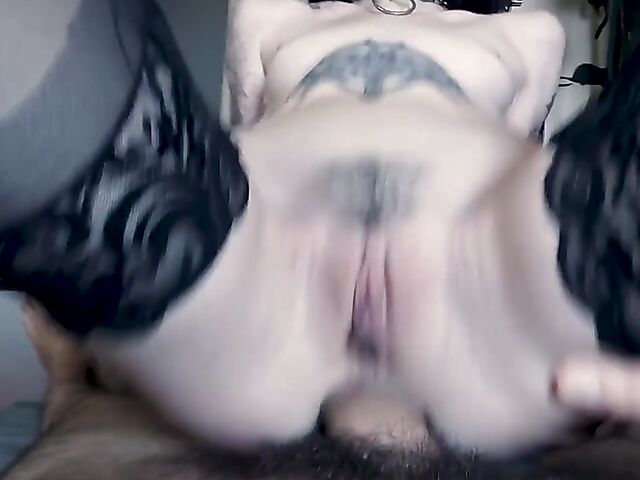 Gothic anal girl Lydia Black takes it in POV