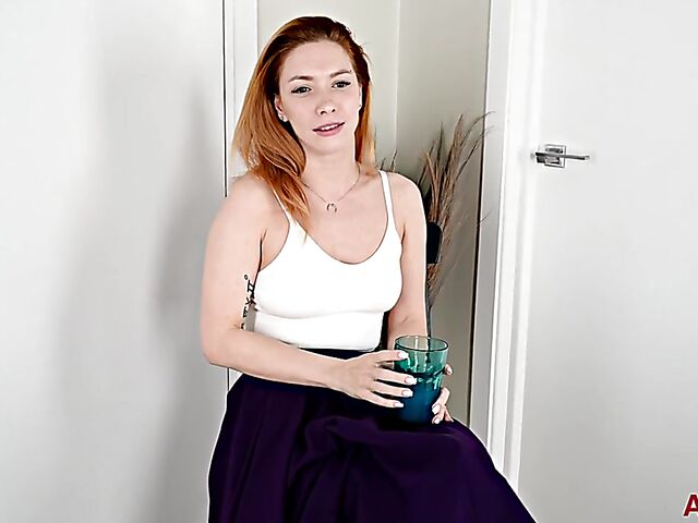 Sata Jones - 30-year-old's nude interview