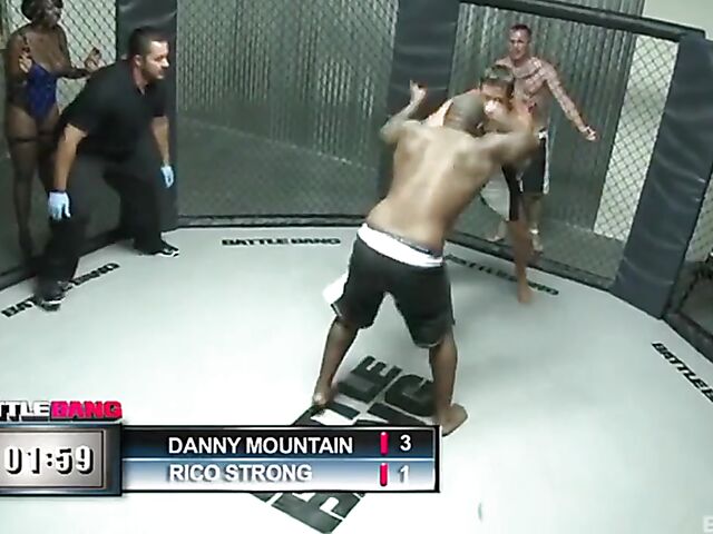 Battle Bang - Winners fuck pornstars Lexi Belle, Isis Love, Kelly Divine and Stacy Adams