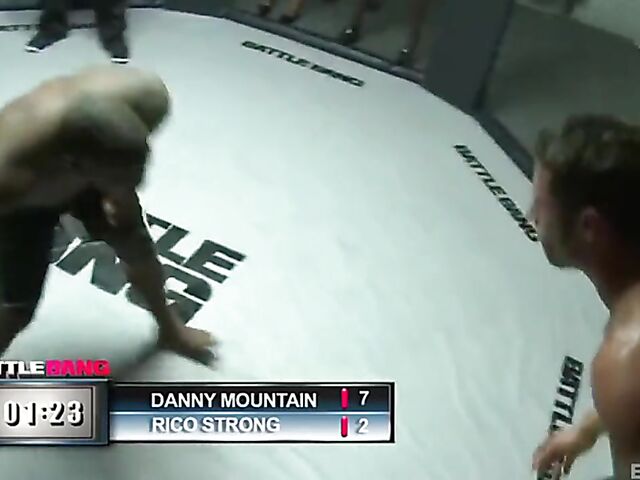 Battle Bang - Winners fuck pornstars Lexi Belle, Isis Love, Kelly Divine and Stacy Adams