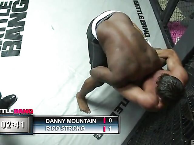 Battle Bang - Winners fuck pornstars Lexi Belle, Isis Love, Kelly Divine and Stacy Adams