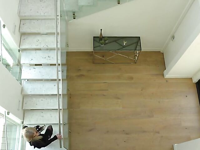 Linzee Ryder - Classy blonde MILF with big tits interracial sesh