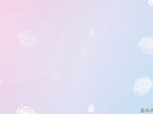 Strap on lesbian pornstars Ryan Ryans and Madison Ivy