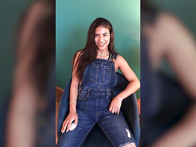 Erotic solo body painting with Daniella Vioti