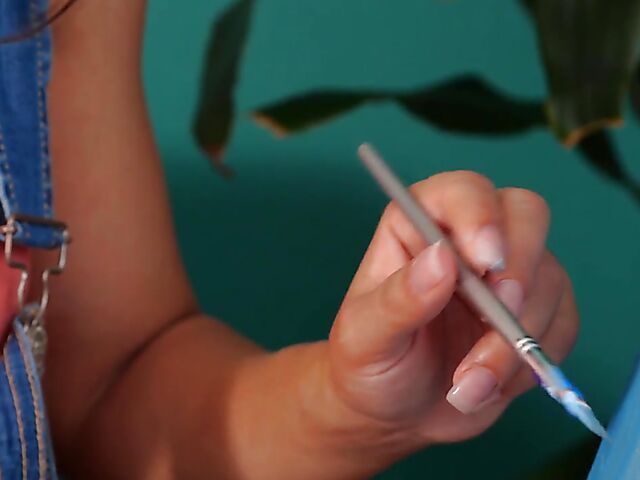 Erotic solo body painting with Daniella Vioti