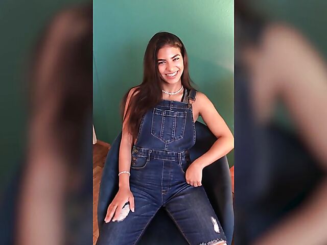 Erotic solo body painting with Daniella Vioti