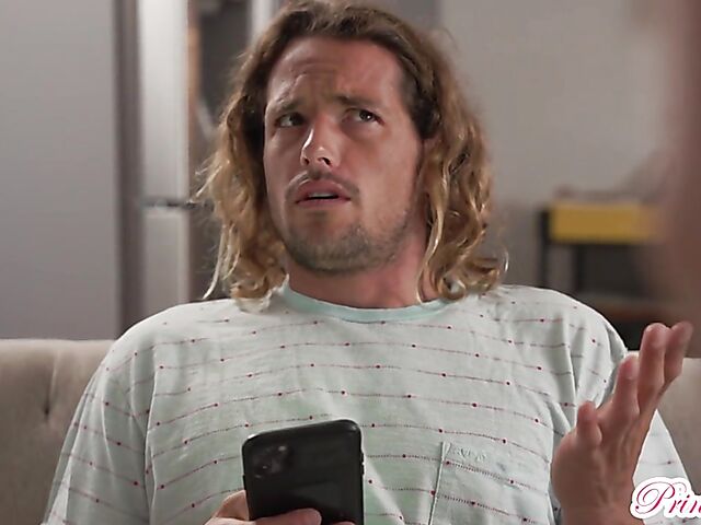 Blond teen Minxx Marii seduces her stepbrother into fucking