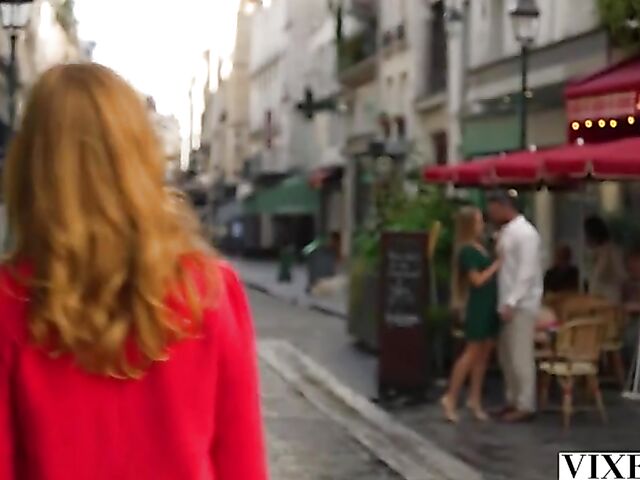 Romantic euro threesome in Paris with Jia Lissa and Sonya Blaze