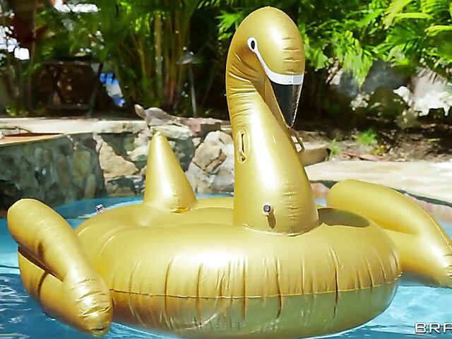 Round ass anal lover with big fake boobs Victoria June gets doggystyled in the pool for a start