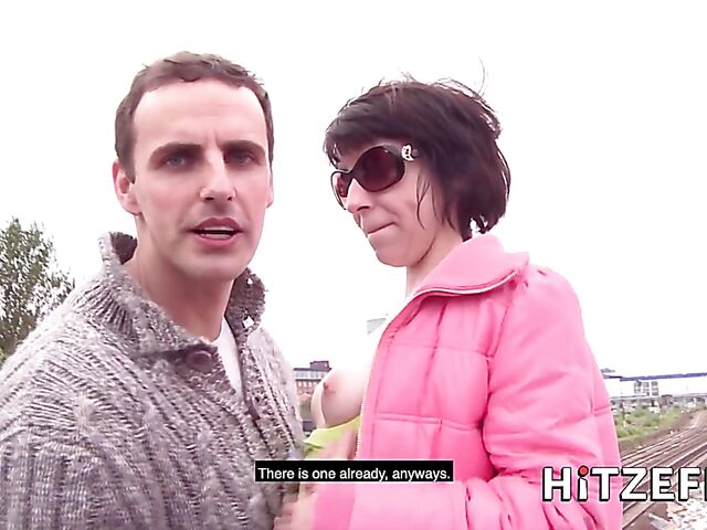 Vanessa Voxx's public fuck and blow session outdoors