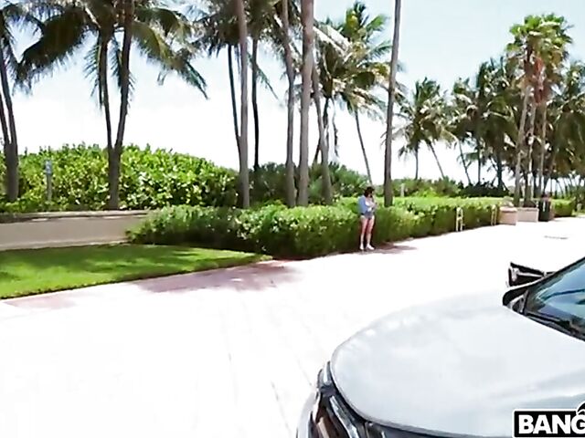 Easy Gracie Gates with big naturals gets talked into sex for money