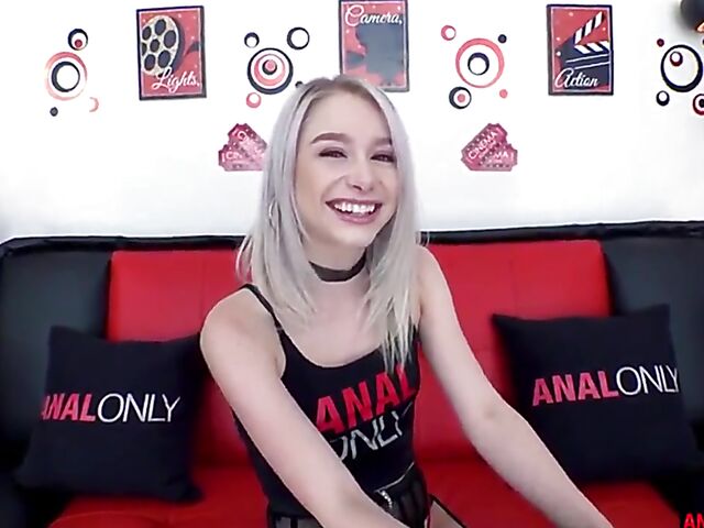 Close up anal fucking and ass creampie for Scarlett Hampton