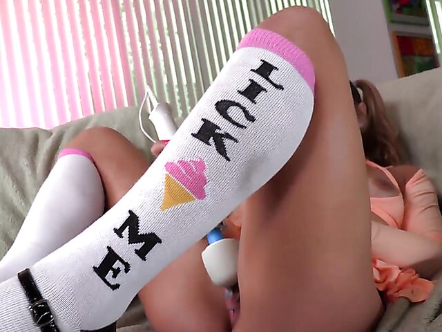 Teen hooker Mia Kay squirts with a hitachi and then gives a crazy hot blowjob POV for cum on her face