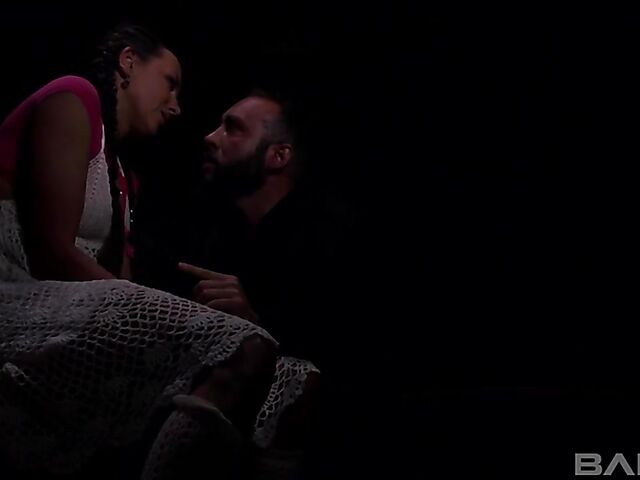 Rough sex at gunpoint with submissive Mia Melone in the dark