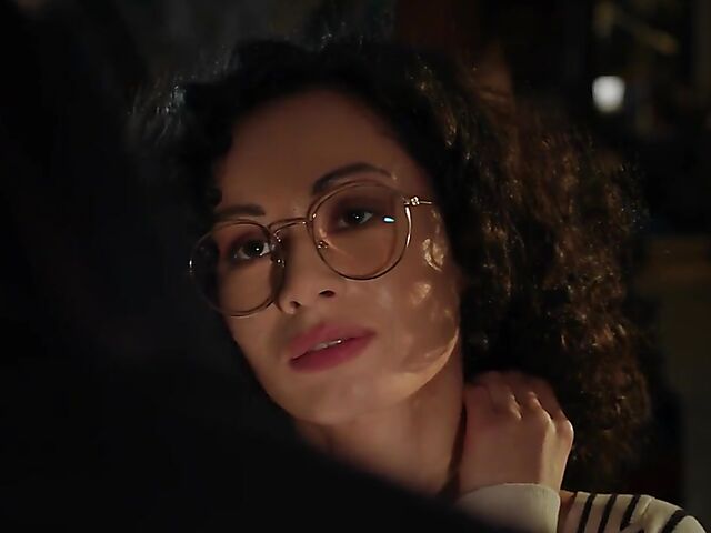 Curly Stacy Bloom's sensual sex fantasy