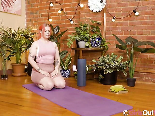 Chubby redhead masturbation with a banana on a yoga mat