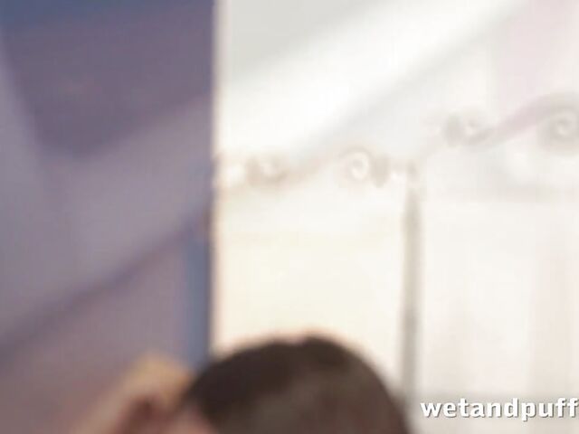 Lady in pink Tiny Tina can't get enough without pussy pumping