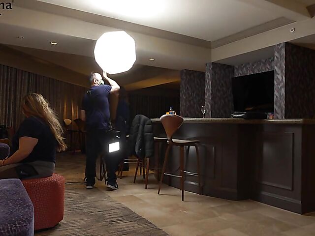 Behind porn shoot with natural pornstar Spencer Bradley