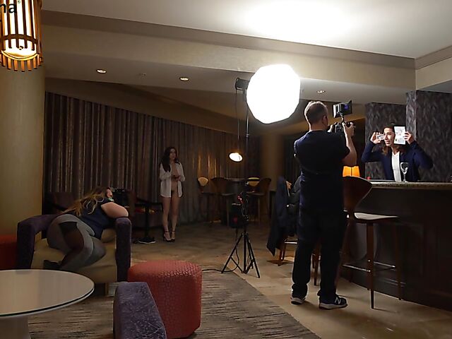 Behind porn shoot with natural pornstar Spencer Bradley