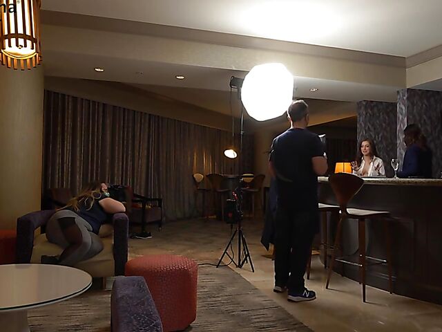 Behind porn shoot with natural pornstar Spencer Bradley