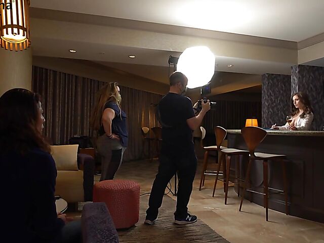 Behind porn shoot with natural pornstar Spencer Bradley