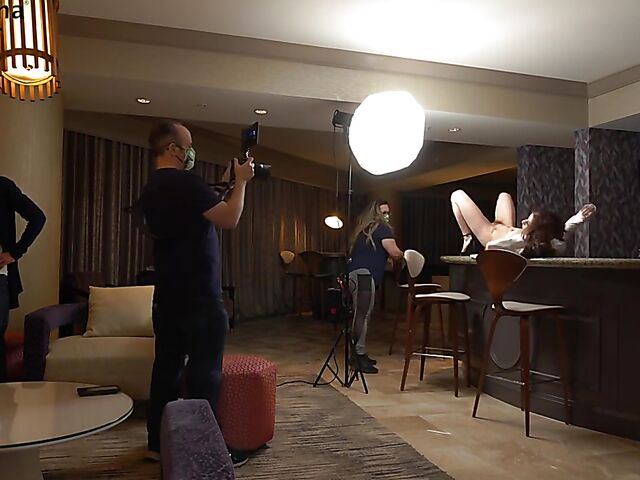 Behind porn shoot with natural pornstar Spencer Bradley