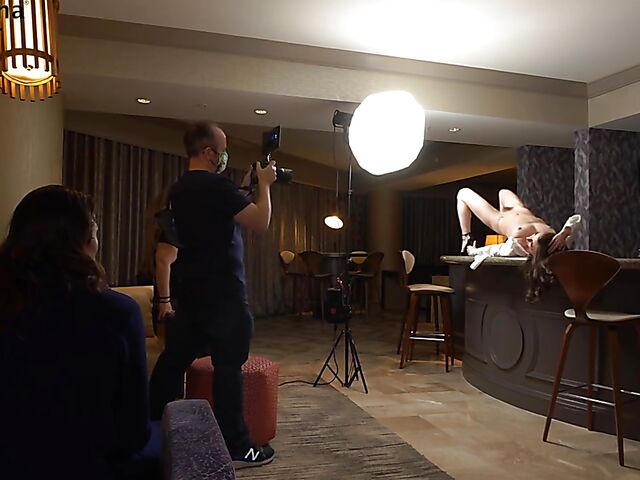 Behind porn shoot with natural pornstar Spencer Bradley