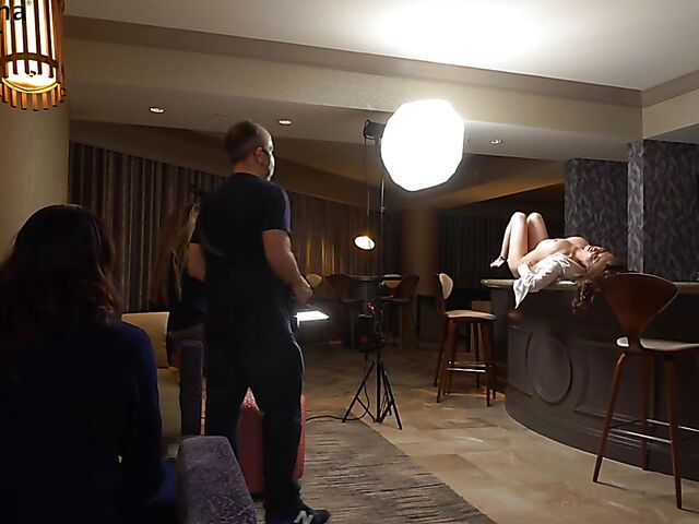 Behind porn shoot with natural pornstar Spencer Bradley