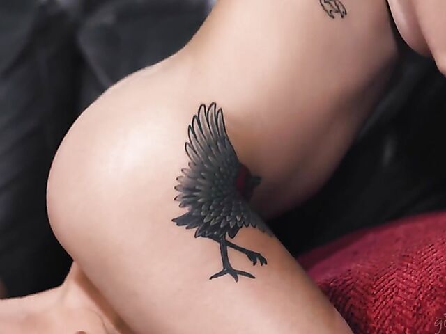 Busty lesbian Gabbie Carter and her new skinny lover Emma Hix