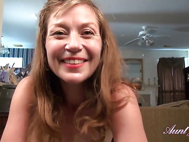 Hairy MILF secretary Isabella strips naked and spreads her pussy for you