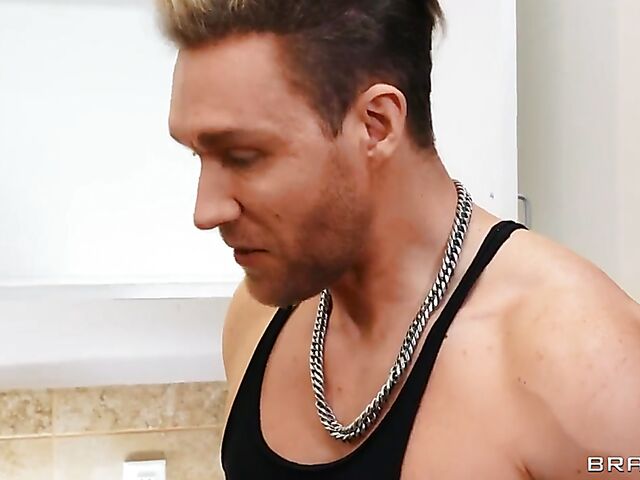 Pretty tits in the laundry room and toilet fuck with Charly Summer