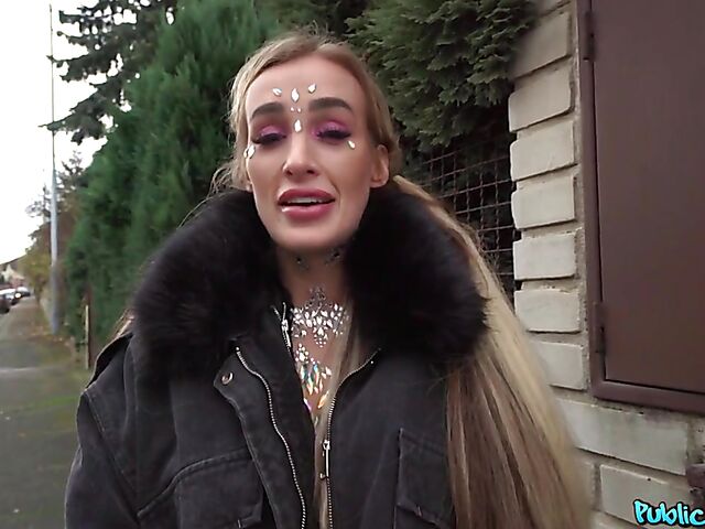 Sex for cash POV style with round tits princess Daisy Lee