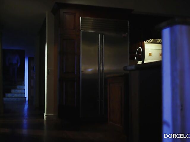 Hot night with busty latina Antonella LaSirena69