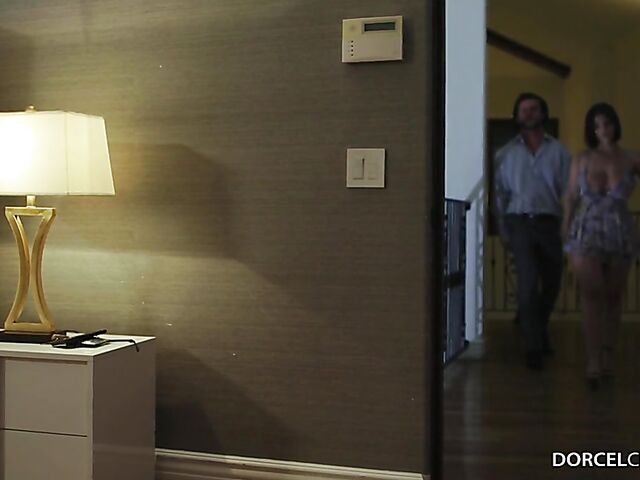 Hot night with busty latina Antonella LaSirena69