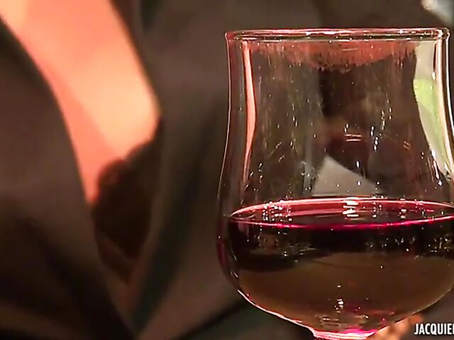 French foursome in Lyon with adventurous milfs Clelie and Emma