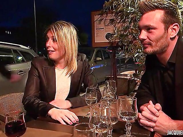 French foursome in Lyon with adventurous milfs Clelie and Emma