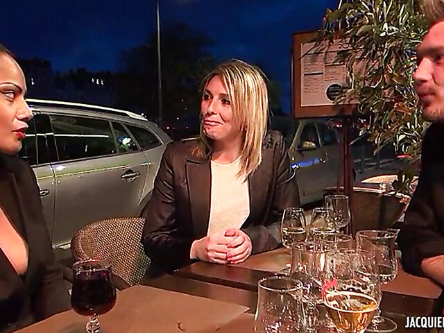 French foursome in Lyon with adventurous milfs Clelie and Emma