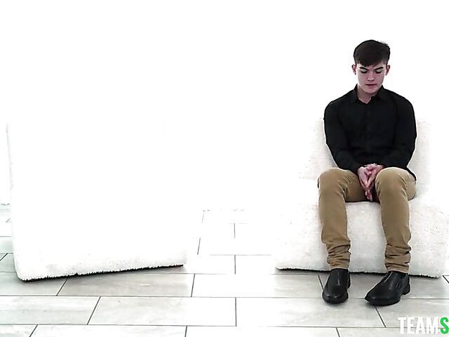 MILF seduces young girl into a threesome with Dee Williams and Celestina Blooms